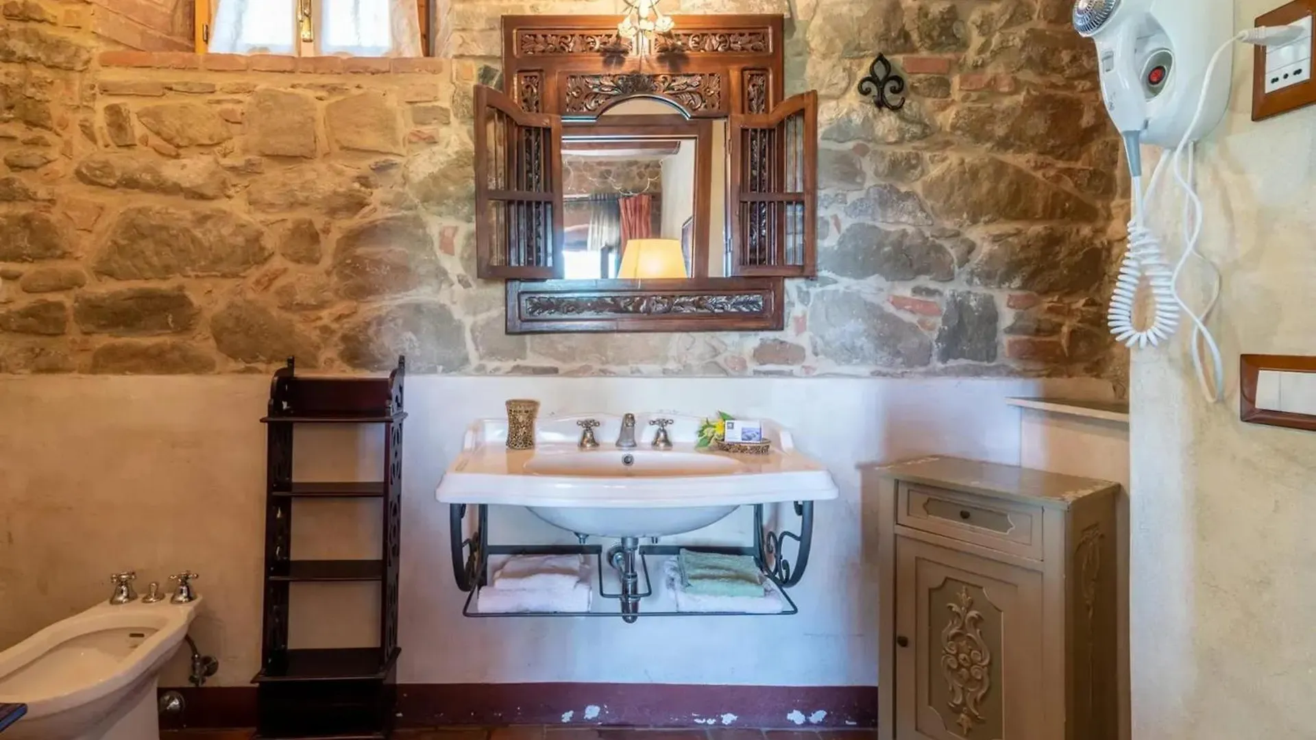 Cozy House In Monte San Savino Villa